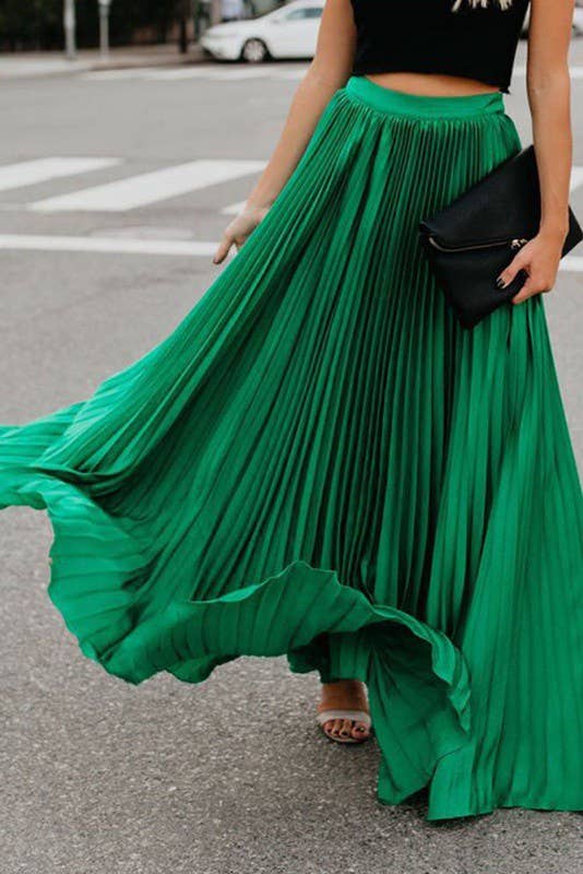 Chic Pleated Maxi Skirt in Green