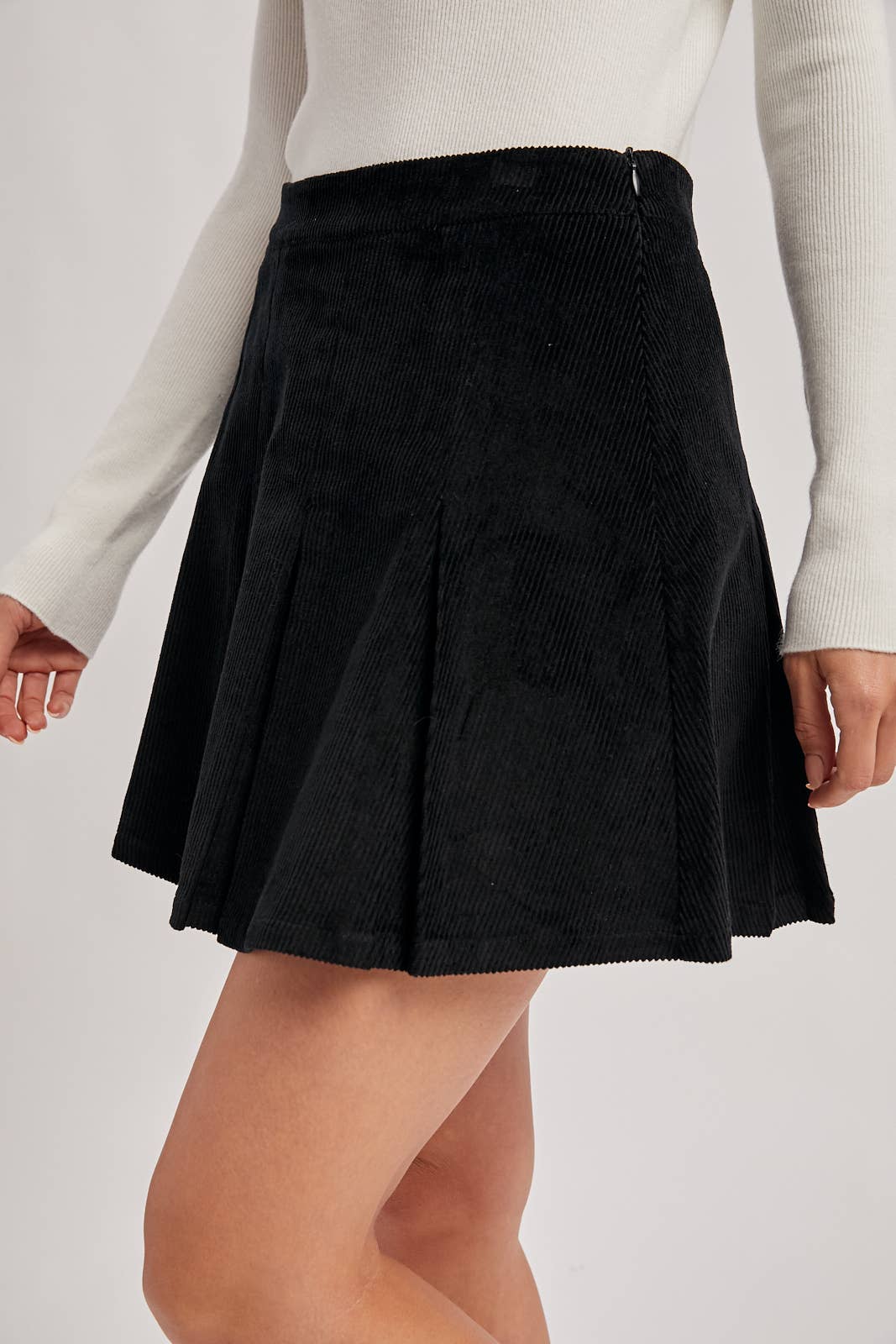 CORDUROY PLEATED MINI SKIRT